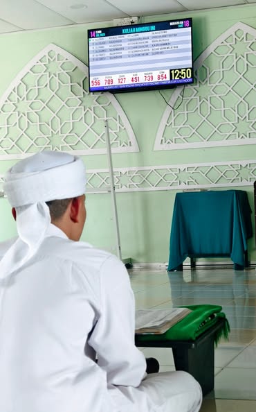 https://tahfiz.awfatech.com/hadis/content/news/newsf1_DH039_1754463145.jpg